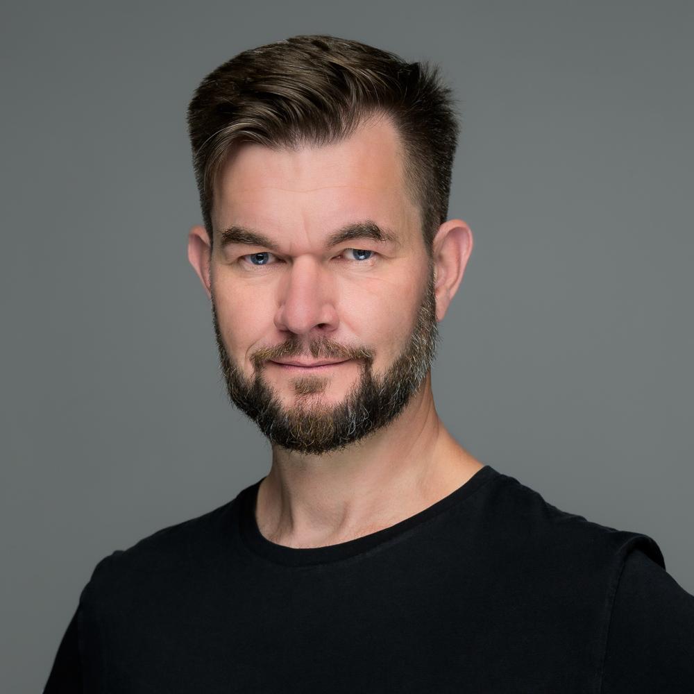 Tomasz Dulinicz, reasercher / CEO
